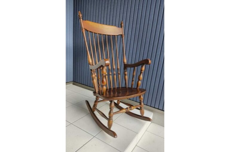 アンティーク家具　キツツキ　椅子　家具　空き家片付　買取　島田市出張買取　島田市不用品買取　島田市遺品整理　島田　牧之原　御前崎　掛川　藤枝　静岡　浜松　袋井　磐田　川根　吉田