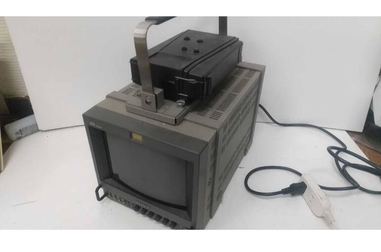 島田市　掛川市　藤枝市　静岡市　浜松市　袋井市　買取　買い取り　SONY　PVM9045　小型モニタ